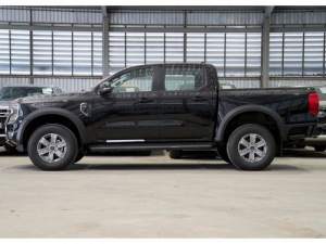 S�rv�d� sz�les�t�s, fekete - Ranger Wildtrak 2023 -